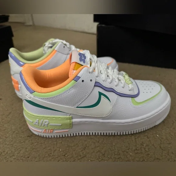 Nike Women’s Air Force 1 Shadow Sneakers - Picture 2 of 8
